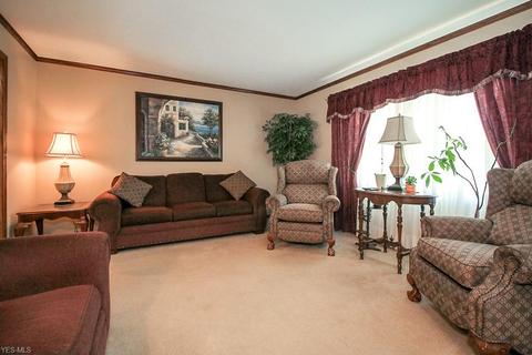 6101 Sequoia Dr, Parma, OH 44134 photo 7