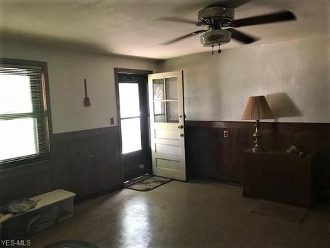 4403 W Pleasant Valley Rd, Parma, OH 44134 photo 9
