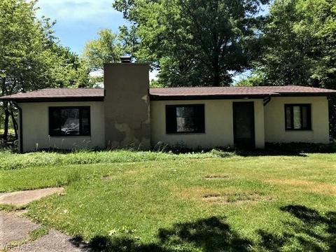 4403 W Pleasant Valley Rd, Parma, OH 44134 photo 1