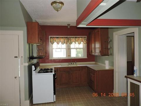 5107 Dunsmore Ave, Ashtabula, OH 44004 photo 12