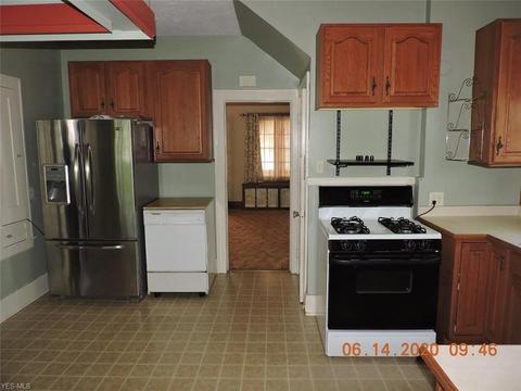 5107 Dunsmore Ave, Ashtabula, OH 44004 photo 13