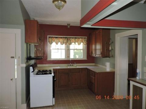 5107 Dunsmore Ave, Ashtabula, OH 44004 photo 14