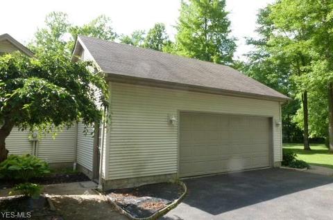 5540 Walnut Grove Cir, Struthers, OH 44471 photo 5