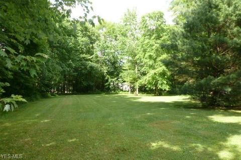5540 Walnut Grove Cir, Struthers, OH 44471 photo 8
