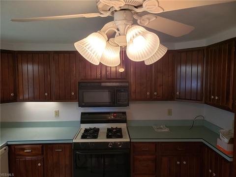 2327 Jackson St, Lorain, OH 44052 photo 6