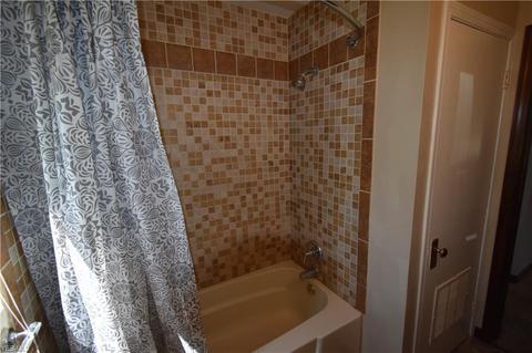 460 Metcalf Rd, Elyria, OH 44035 photo 19