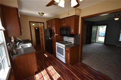 460 Metcalf Rd, Elyria, OH 44035 photo 14