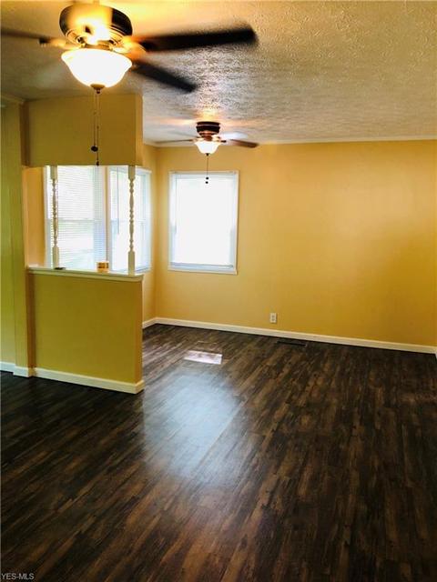 42004 Emerson Ct, Elyria, OH 44035 photo 10