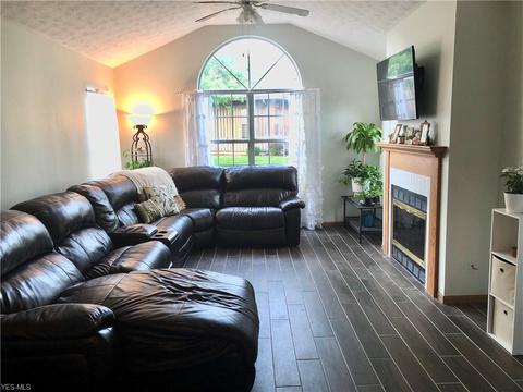 3608 Barrington Pl NW, Canton, OH 44708 photo 5