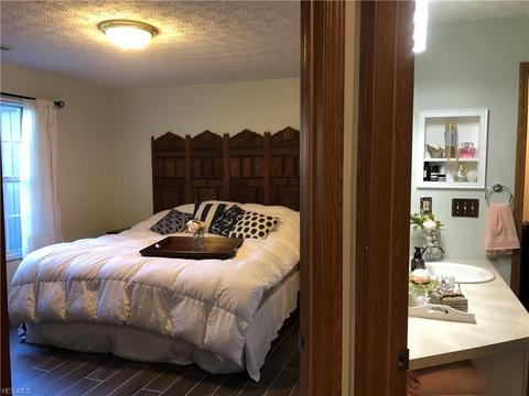 3608 Barrington Pl NW, Canton, OH 44708 photo 15