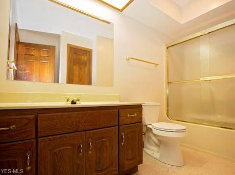 725 Kent Cir, Elyria, OH 44035 photo 25