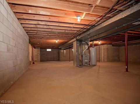 725 Kent Cir, Elyria, OH 44035 photo 31