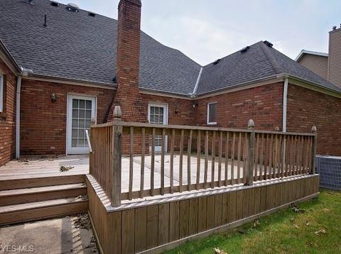 725 Kent Cir, Elyria, OH 44035 photo 4