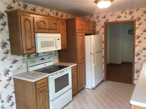 1663 Cloverfield Dr, Copley, OH 44321 photo 4