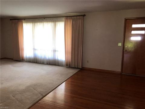 1663 Cloverfield Dr, Copley, OH 44321 photo 14
