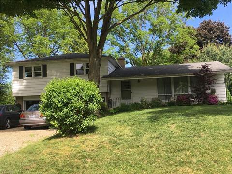 1663 Cloverfield Dr, Copley, OH 44321 photo 1