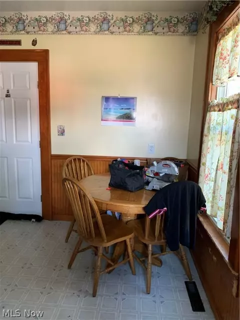 1627 W 7th St, Ashtabula, OH 44004 photo 5