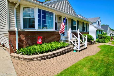 2400 E 290th St, Wickliffe, OH 44092 photo 3