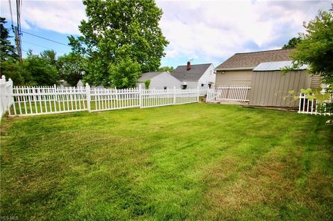 2400 E 290th St, Wickliffe, OH 44092 photo 7