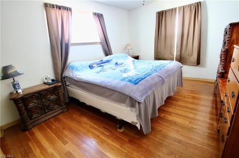2400 E 290th St, Wickliffe, OH 44092 photo 13