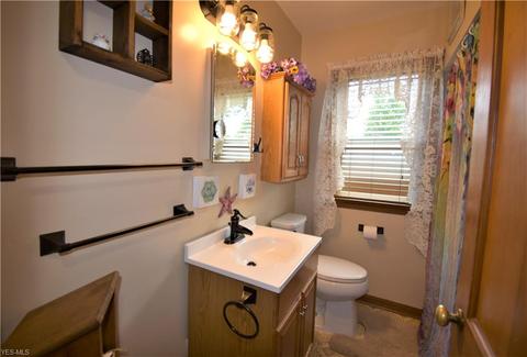 6701 Biddulph Rd, Brooklyn, OH 44144 photo 7