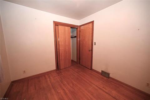 1009 5th St, Struthers, OH 44471 photo 12