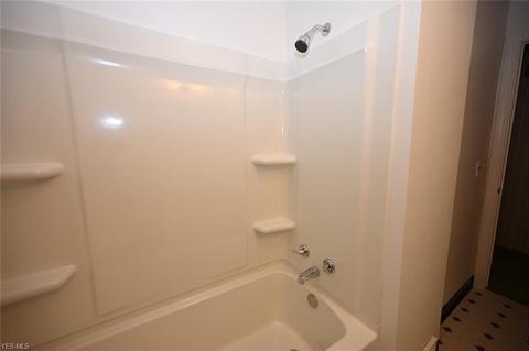 1009 5th St, Struthers, OH 44471 photo 17