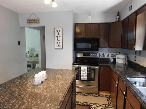 1536 Gurley Ave, Akron, OH 44310 photo 6