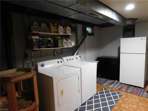 1536 Gurley Ave, Akron, OH 44310 photo 23