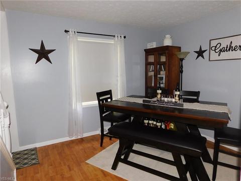 1536 Gurley Ave, Akron, OH 44310 photo 5