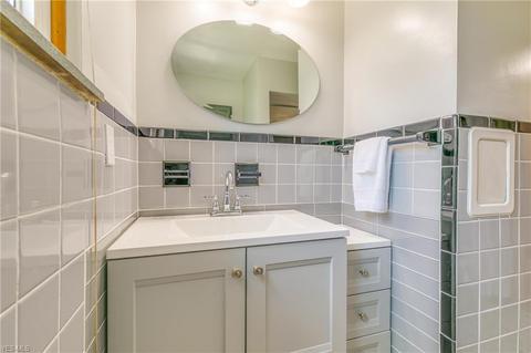 11301 Aaron Dr, Parma, OH 44130 photo 16