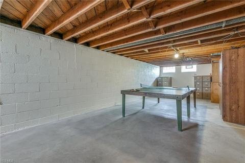 11301 Aaron Dr, Parma, OH 44130 photo 17