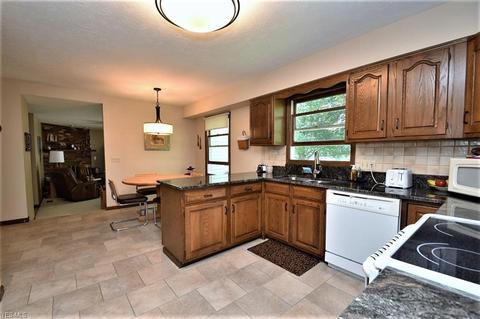 32576 Ashdown Dr, Solon, OH 44139 photo 15