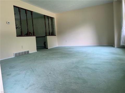612 Georgetown Ave, Elyria, OH 44035 photo 2