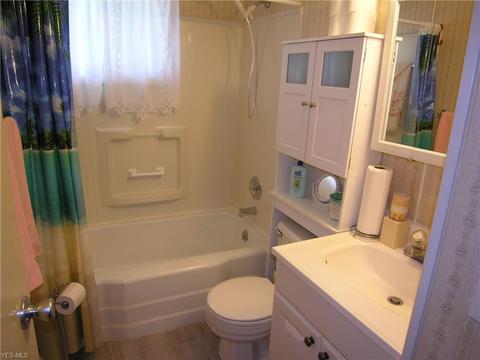 121 Coronado Ct, Elyria, OH 44035 photo 11
