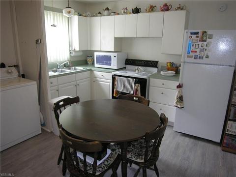 121 Coronado Ct, Elyria, OH 44035 photo 5
