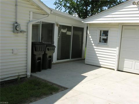 121 Coronado Ct, Elyria, OH 44035 photo 17