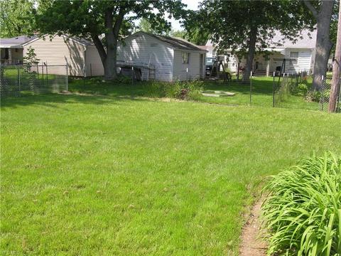 121 Coronado Ct, Elyria, OH 44035 photo 19
