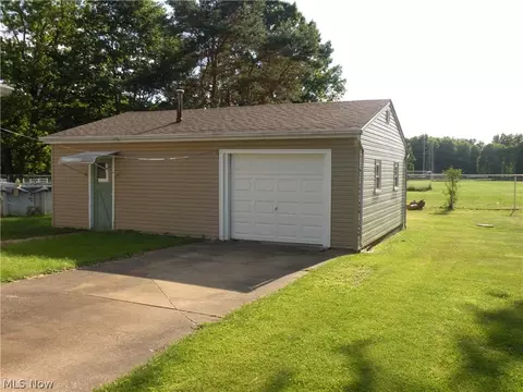 4134 Shelby Rd, Youngstown, OH 44511 photo 18