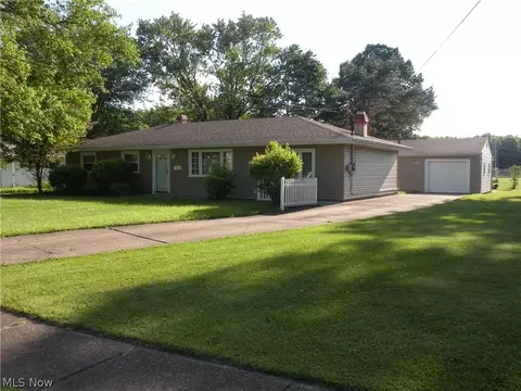 4134 Shelby Rd, Youngstown, OH 44511 photo 1
