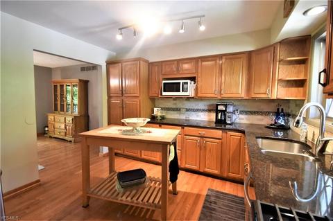 245 Windward Dr, Elyria, OH 44035 photo 9