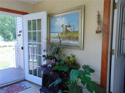 5335 Broadway Ave, Lorain, OH 44052 photo 9