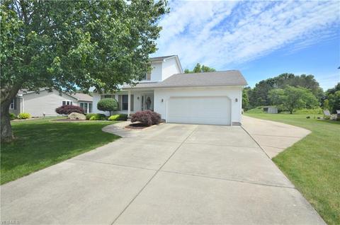 7653 Buchanan Dr, Boardman, OH 44512 photo 2