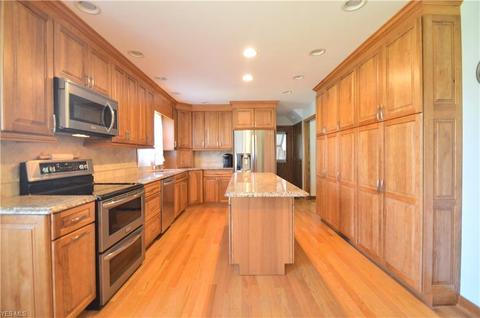 7653 Buchanan Dr, Boardman, OH 44512 photo 6