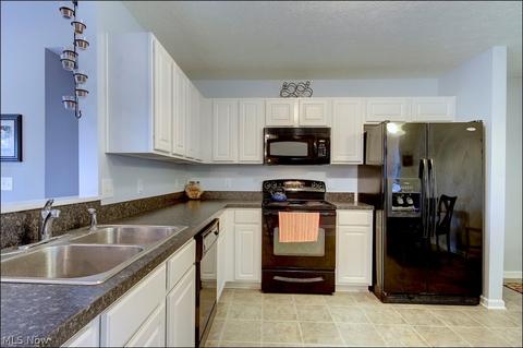 39066 Caistor Dr, Avon, OH 44011 photo 12