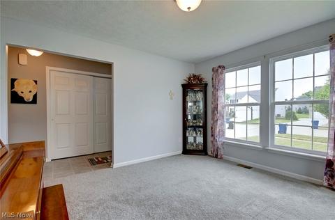 39066 Caistor Dr, Avon, OH 44011 photo 5