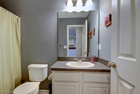 39066 Caistor Dr, Avon, OH 44011 photo 18