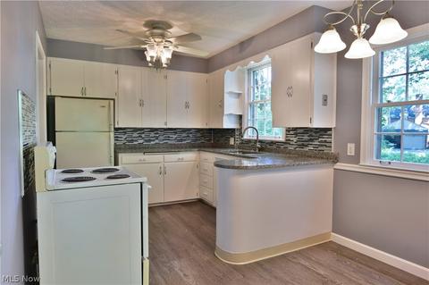 141 Alburn Dr, Boardman, OH 44512 photo 10
