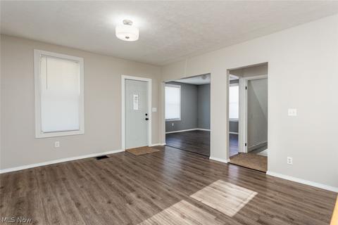 41840 Adelbert St, Elyria, OH 44035 photo 3