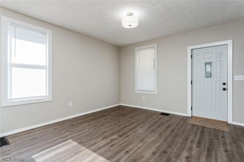 41840 Adelbert St, Elyria, OH 44035 photo 4